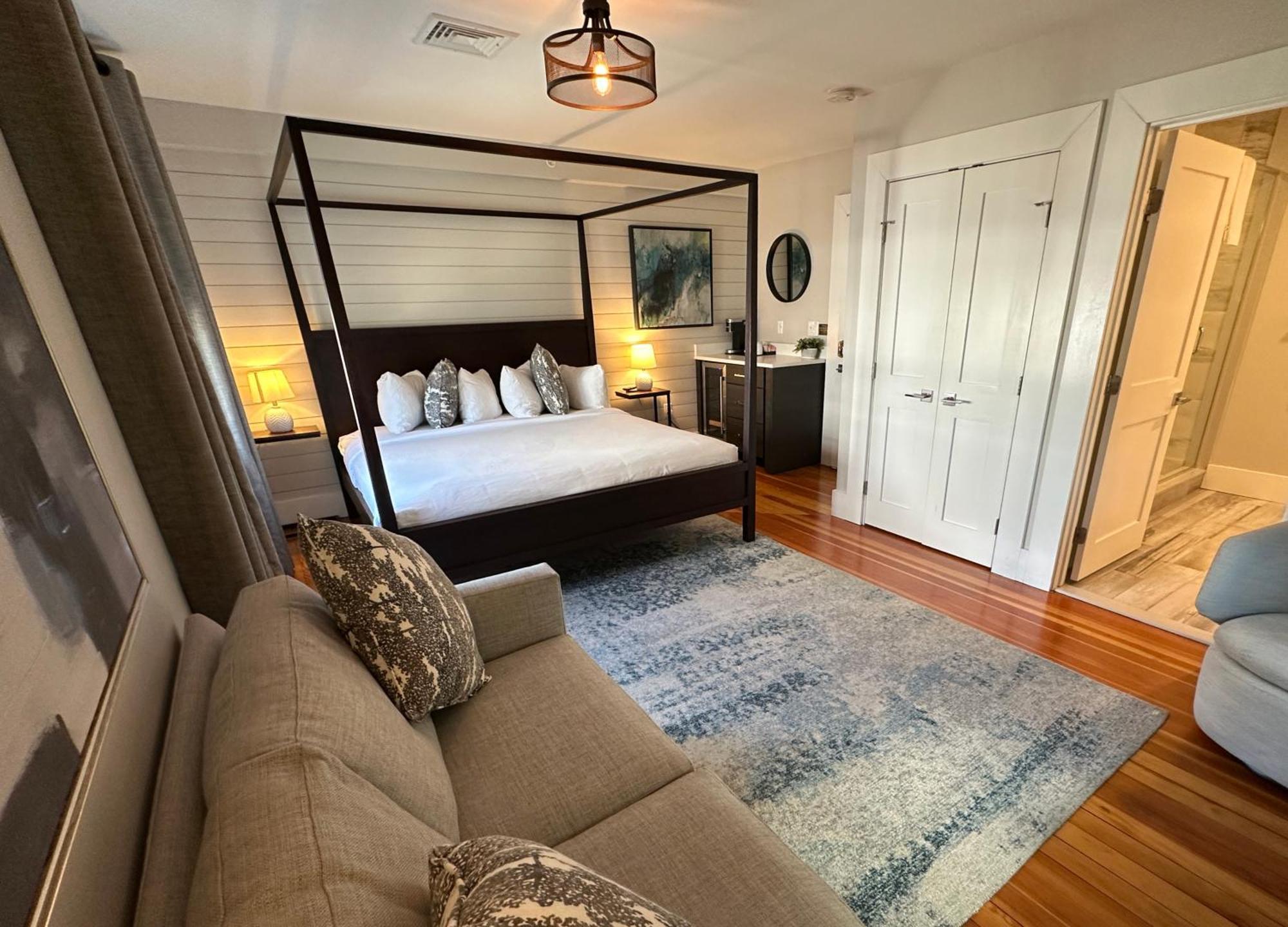 Luxury Triple Room