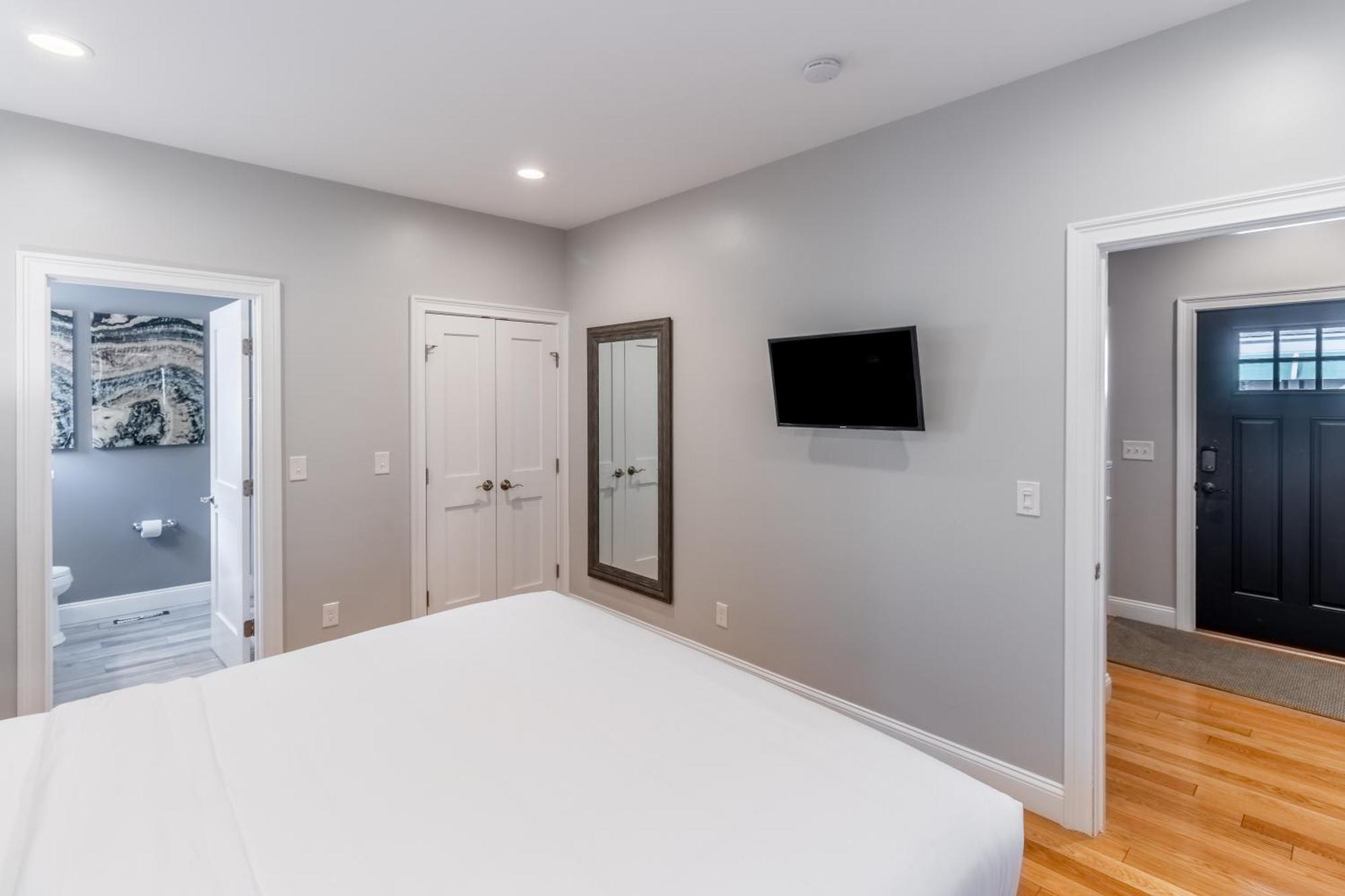 Three-Bedroom Townhouse