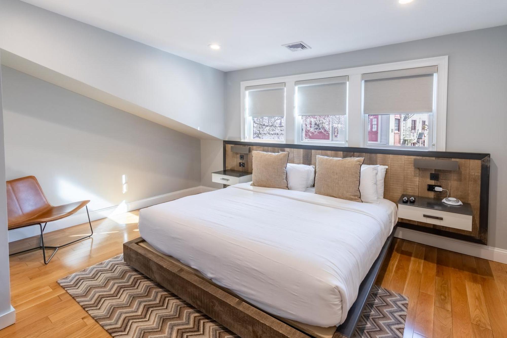 Deluxe Apartment