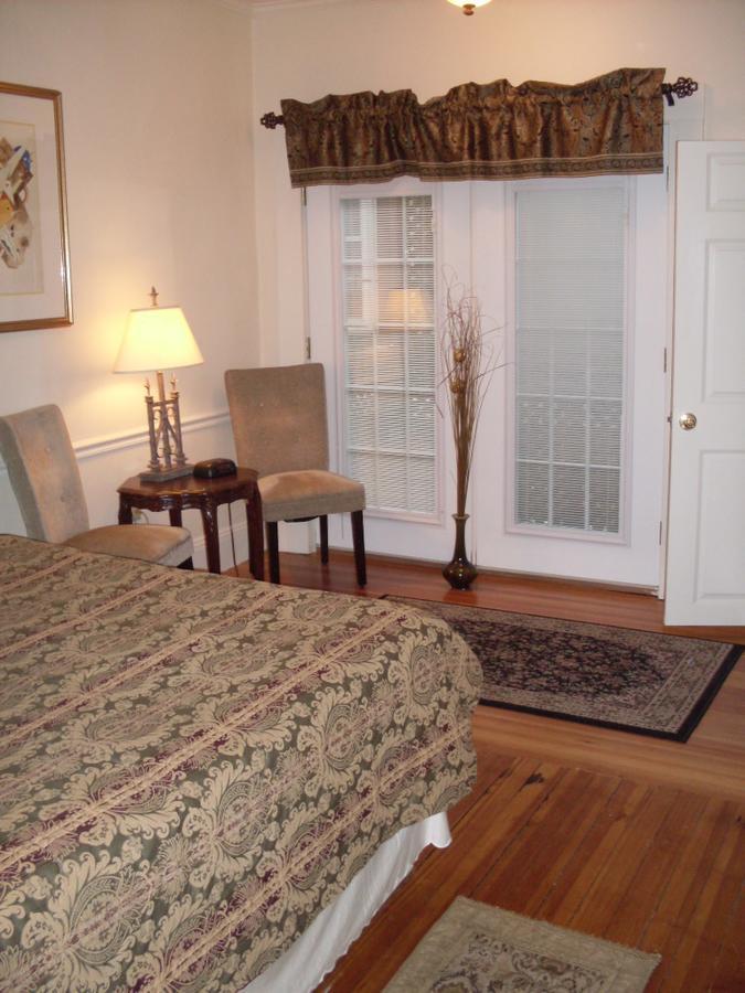 Queen Room
