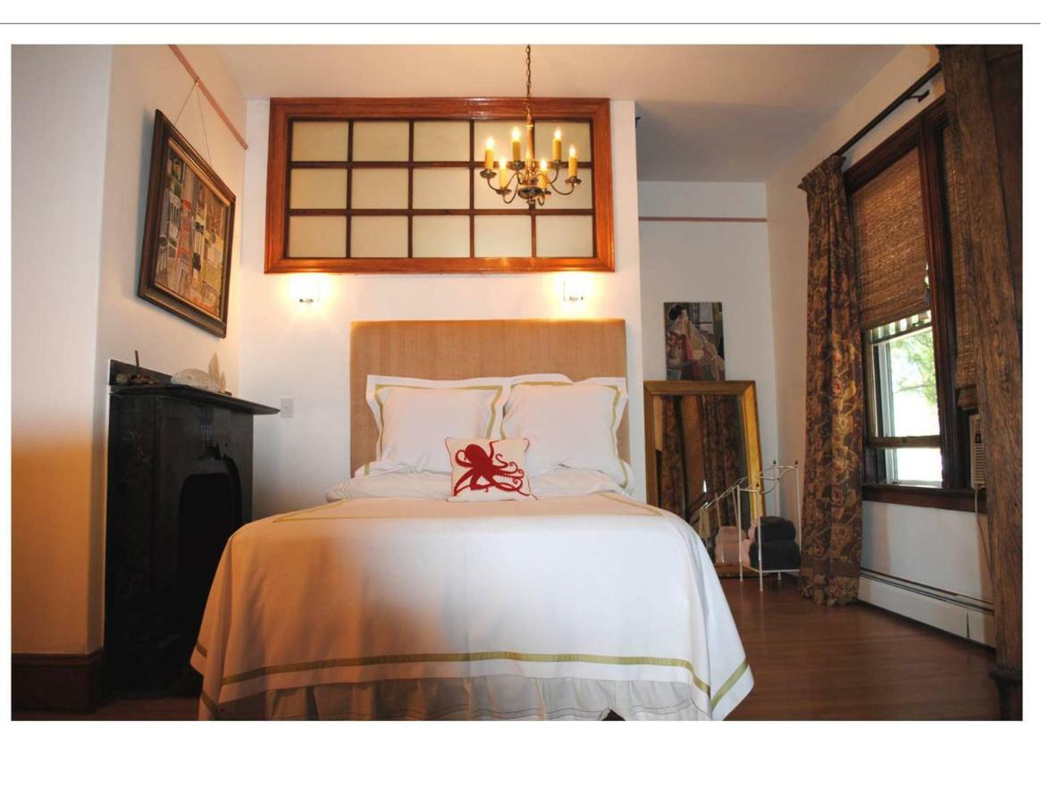 Queen Room Spa Bath