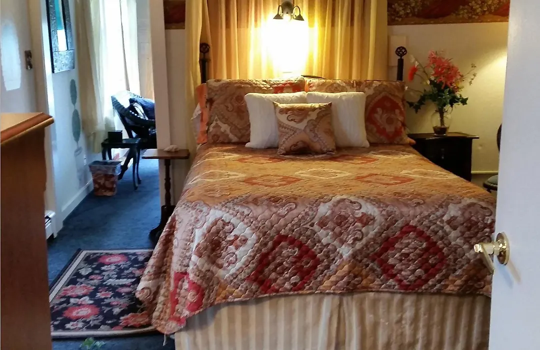 Water View Mini Suite-1