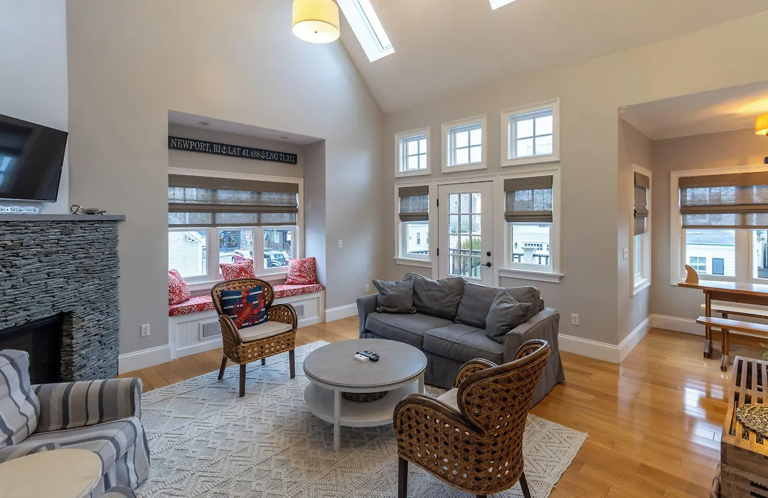 The Newport Lofts - 611 Thames Street-1
