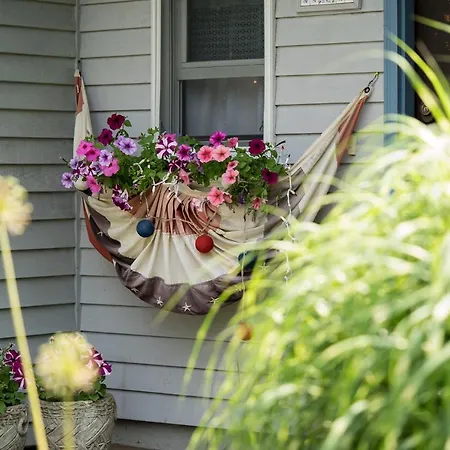 Gardenview Bed And Breakfast-2