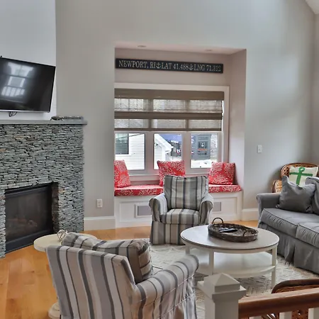 The Newport Lofts - 611 Thames Street-2